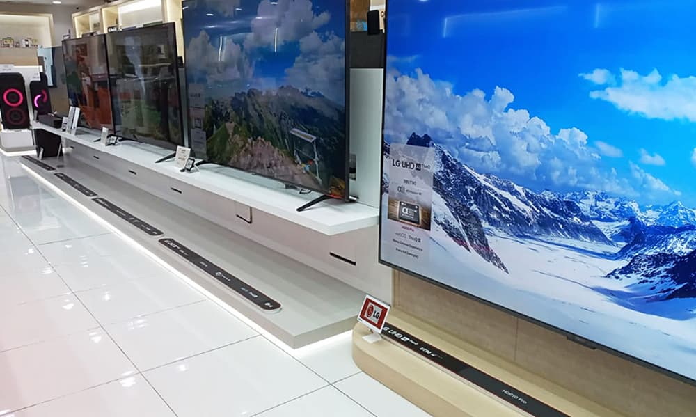 Electronics-Showroom.jpg
